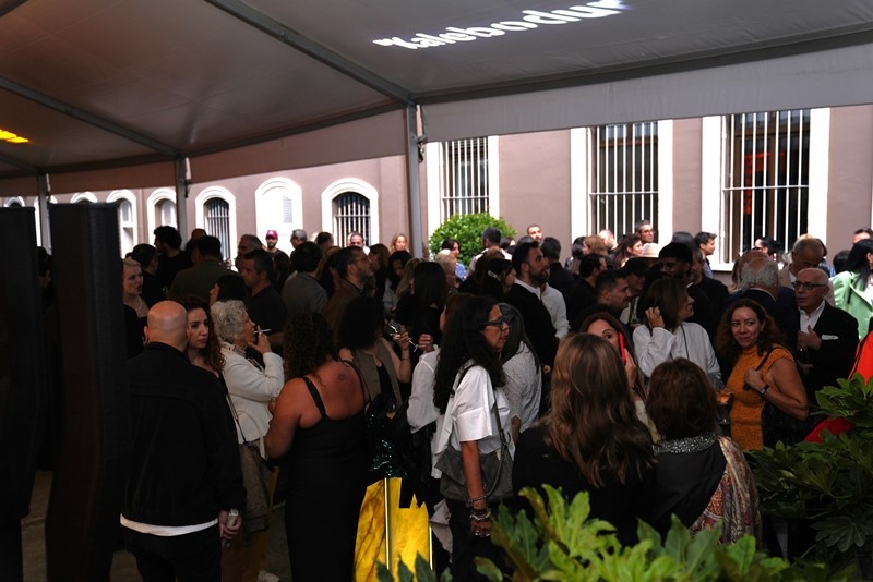 Cemiyet Ve Sanat Dünyas� Akaretler�de Bulu�tu  Türkiye�nin En De�erli Koleksiyonlar�  Artweeks �stanbul Collectors Edisyonu �le �lk Kez Soka�a �ndi!